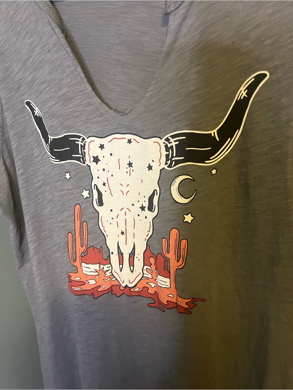 Torrid Cosmic Steer Skull Raglan Shirt - Picture 3 of 4